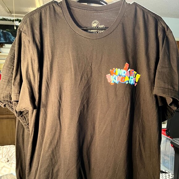 Kinda Fit Kinda Fat Gummy Thicc Bright Colors Graphic Print Tee T-Shirt SZ XL - Picture 1 of 3